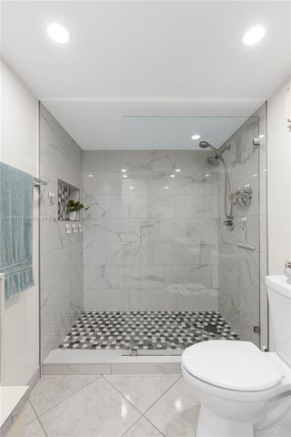 16300 Golf Club Rd 316, Weston, FL 33326