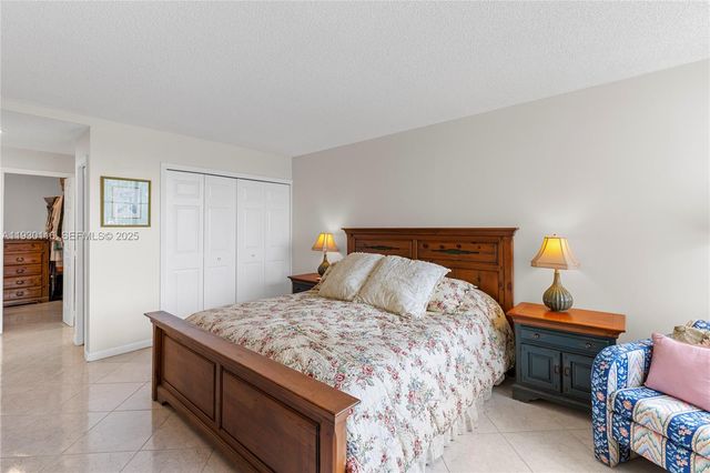 16300 Golf Club Rd 316, Weston, FL 33326