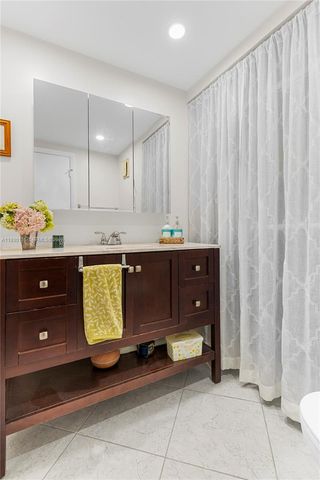 16300 Golf Club Rd 316, Weston, FL 33326