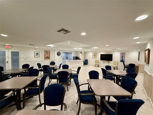 16300 Golf Club Rd 316, Weston, FL 33326