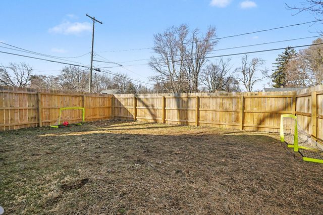 3225 Dearborn Avenue, Kalamazoo, MI 49048