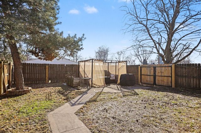 3225 Dearborn Avenue, Kalamazoo, MI 49048