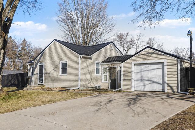 3225 Dearborn Avenue, Kalamazoo, MI 49048