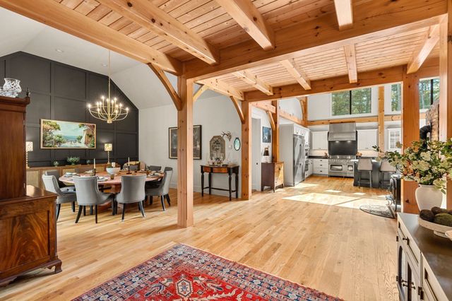 136 Washington St, Boxford, MA 01921