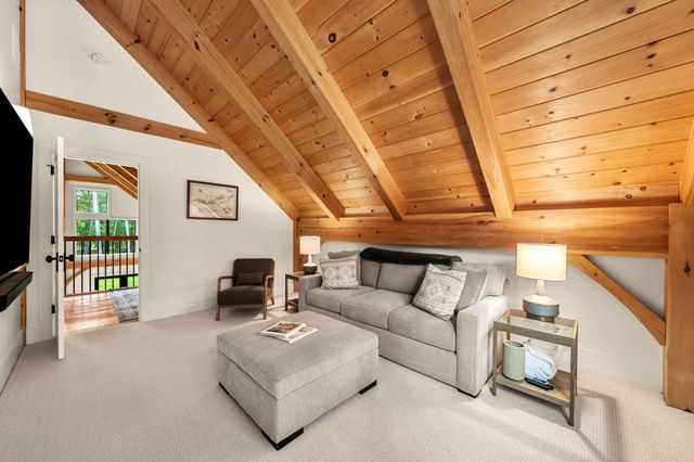 136 Washington St, Boxford, MA 01921