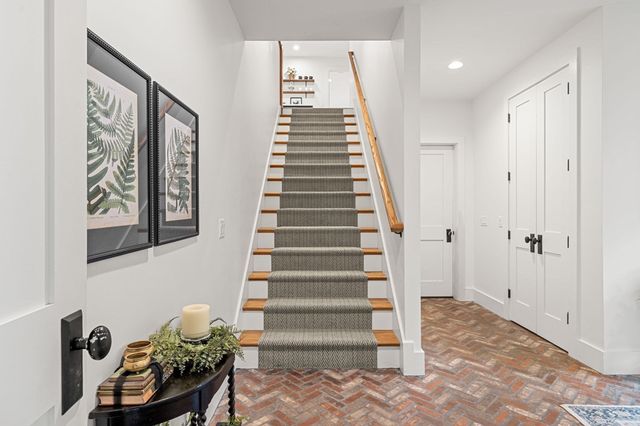 136 Washington St, Boxford, MA 01921