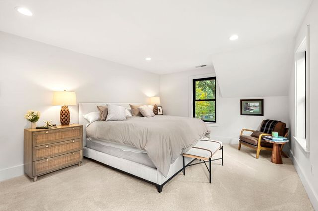 136 Washington St, Boxford, MA 01921