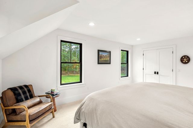 136 Washington St, Boxford, MA 01921