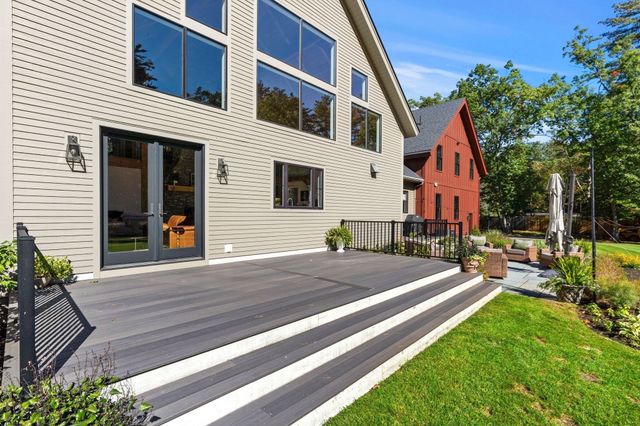 136 Washington St, Boxford, MA 01921