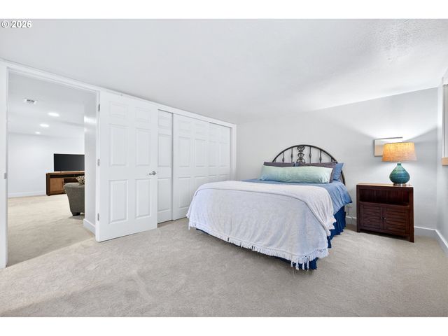 1515 N KILPATRICK St, Portland, OR 97217