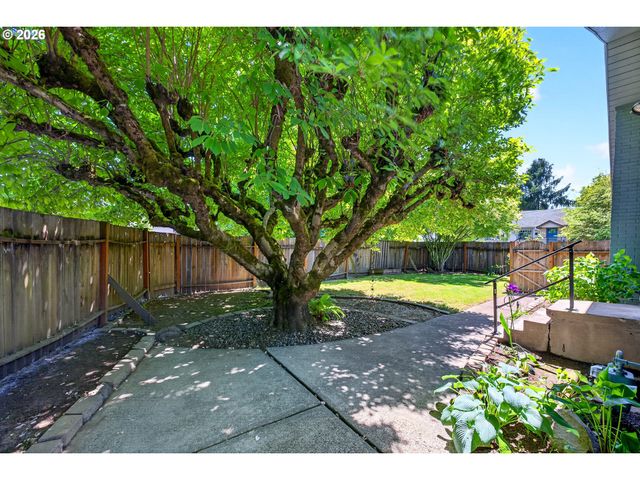 1515 N KILPATRICK St, Portland, OR 97217