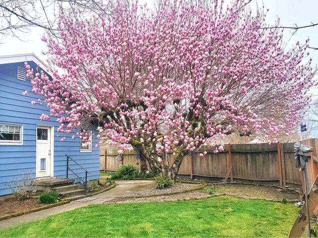 1515 N KILPATRICK St, Portland, OR 97217