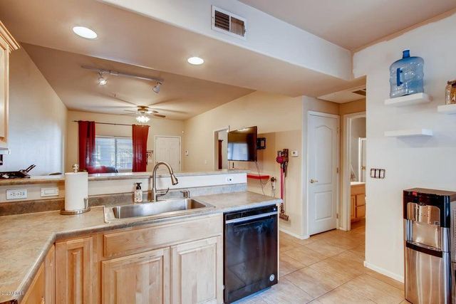 510 W University Drive Unit 106, Tempe, AZ 85281