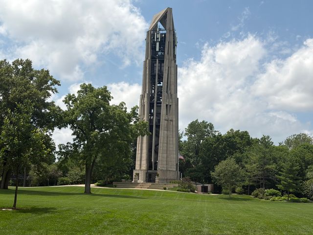 434 W Benton Avenue, Naperville, IL 60540