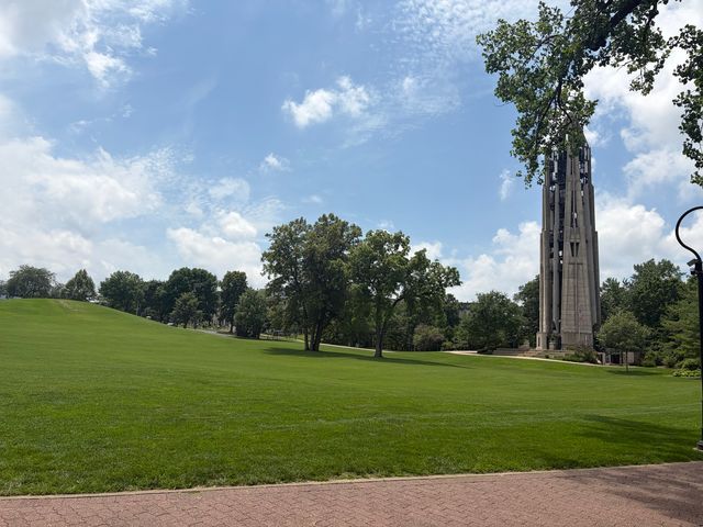 434 W Benton Avenue, Naperville, IL 60540