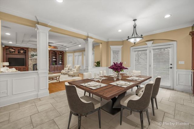 434 W Benton Avenue, Naperville, IL 60540
