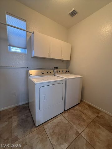 10221 Delray Beach Avenue 102, Las Vegas, NV 89129
