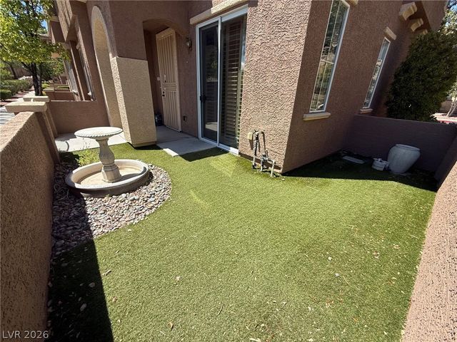 10221 Delray Beach Avenue 102, Las Vegas, NV 89129