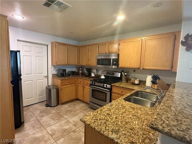 10221 Delray Beach Avenue 102, Las Vegas, NV 89129