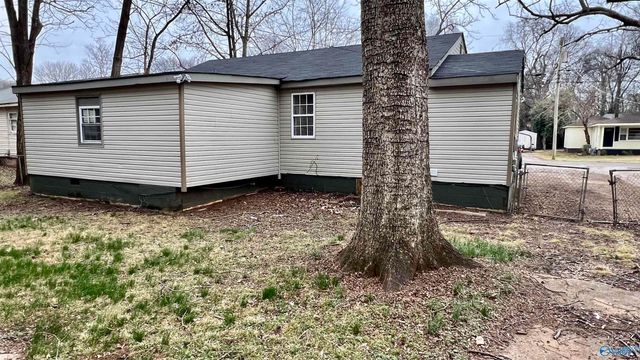 320 South Plymouth Road NW, Huntsville, AL 35811