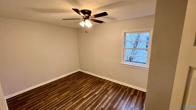 320 South Plymouth Road NW, Huntsville, AL 35811