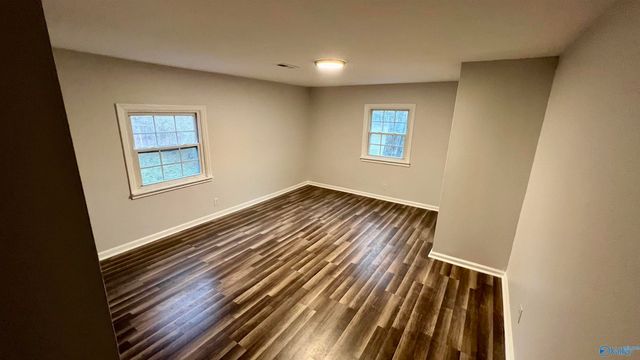 320 South Plymouth Road NW, Huntsville, AL 35811