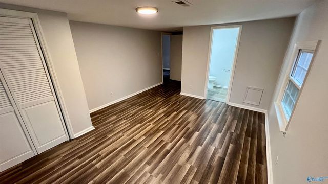 320 South Plymouth Road NW, Huntsville, AL 35811