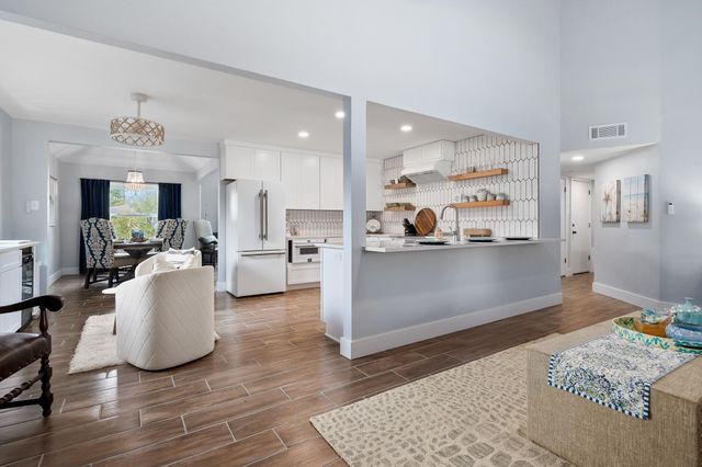 2714 Vancouver DR, Corpus Christi, TX 78414