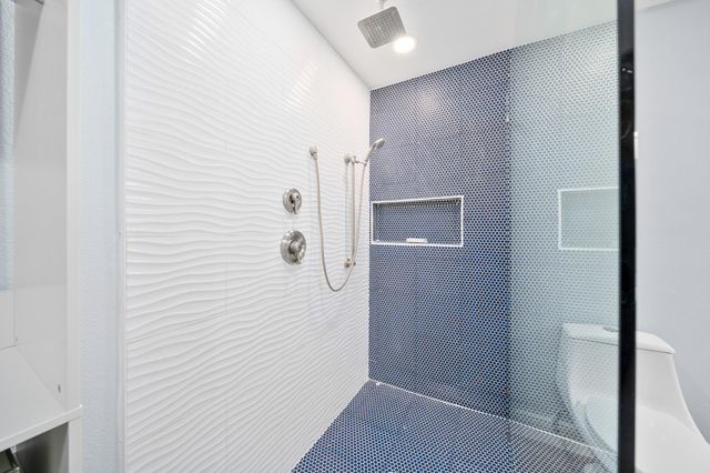 2714 Vancouver DR, Corpus Christi, TX 78414