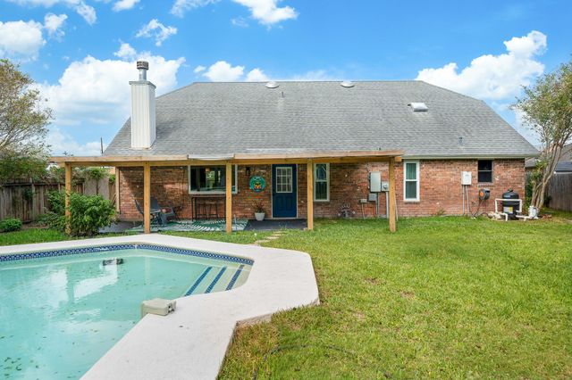 2714 Vancouver DR, Corpus Christi, TX 78414