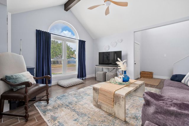 2714 Vancouver DR, Corpus Christi, TX 78414