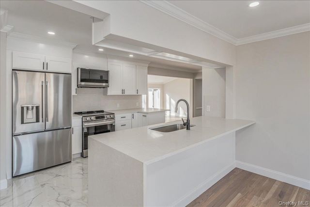 20 Shirley Court, Commack, NY 11725