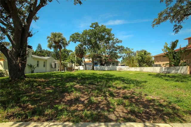 424 CHANNEL DRIVE, Tampa, FL 33606
