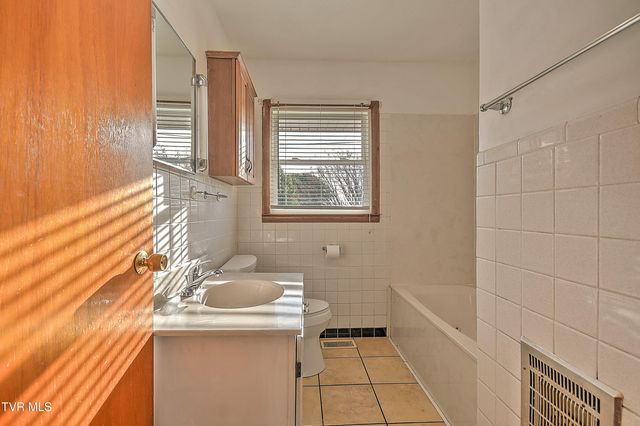 133 Fairfax Road, Kingsport, TN 37660