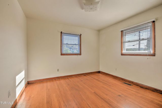 133 Fairfax Road, Kingsport, TN 37660