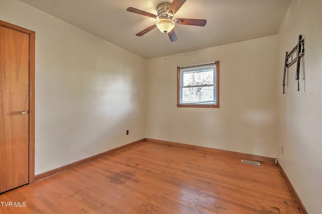 133 Fairfax Road, Kingsport, TN 37660