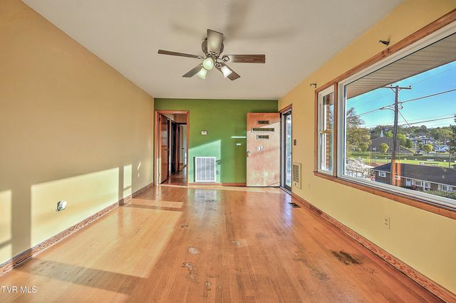 133 Fairfax Road, Kingsport, TN 37660