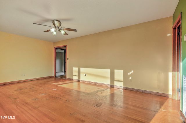 133 Fairfax Road, Kingsport, TN 37660