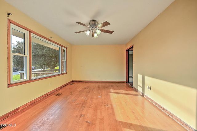 133 Fairfax Road, Kingsport, TN 37660