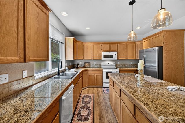 11313 177th Avenue E, Bonney Lake, WA 98391