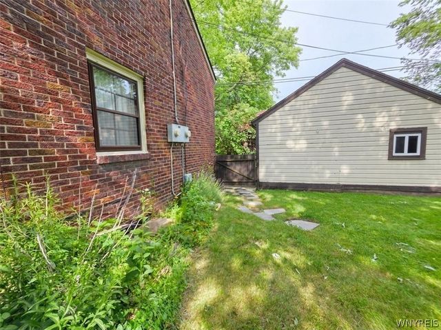 389 Stillwell Avenue, Tonawanda, NY 14217