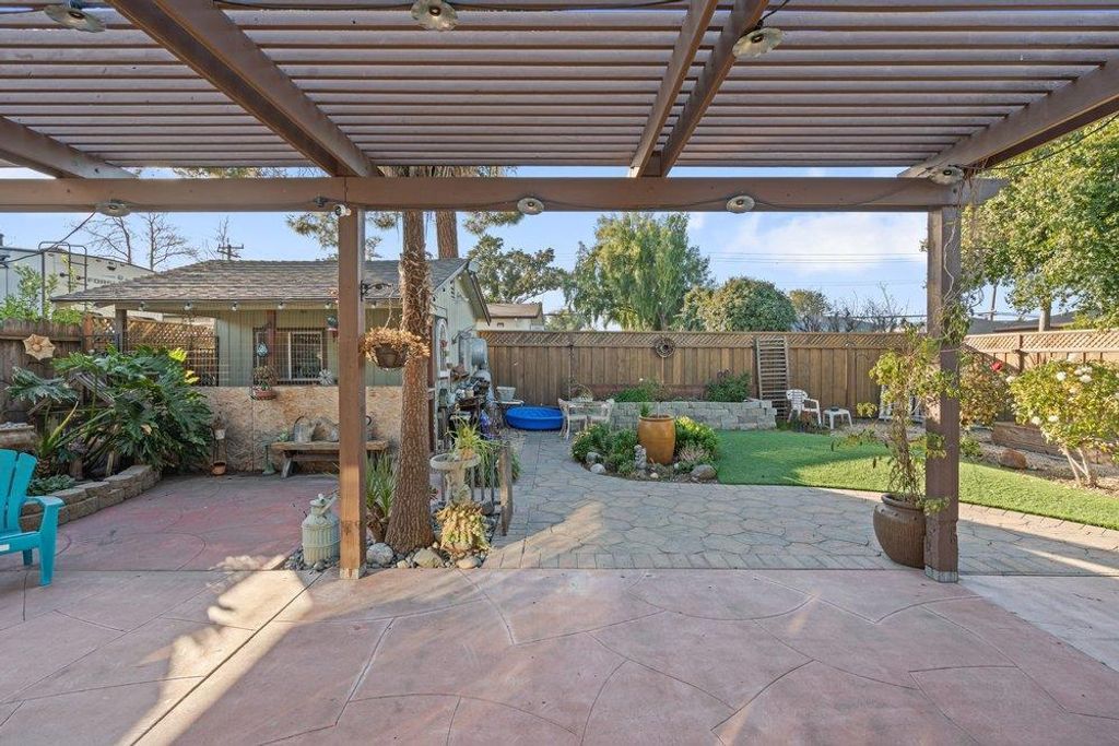 Image 23 of property listing at 1234 Suiter Street, Hollister, CA 95023