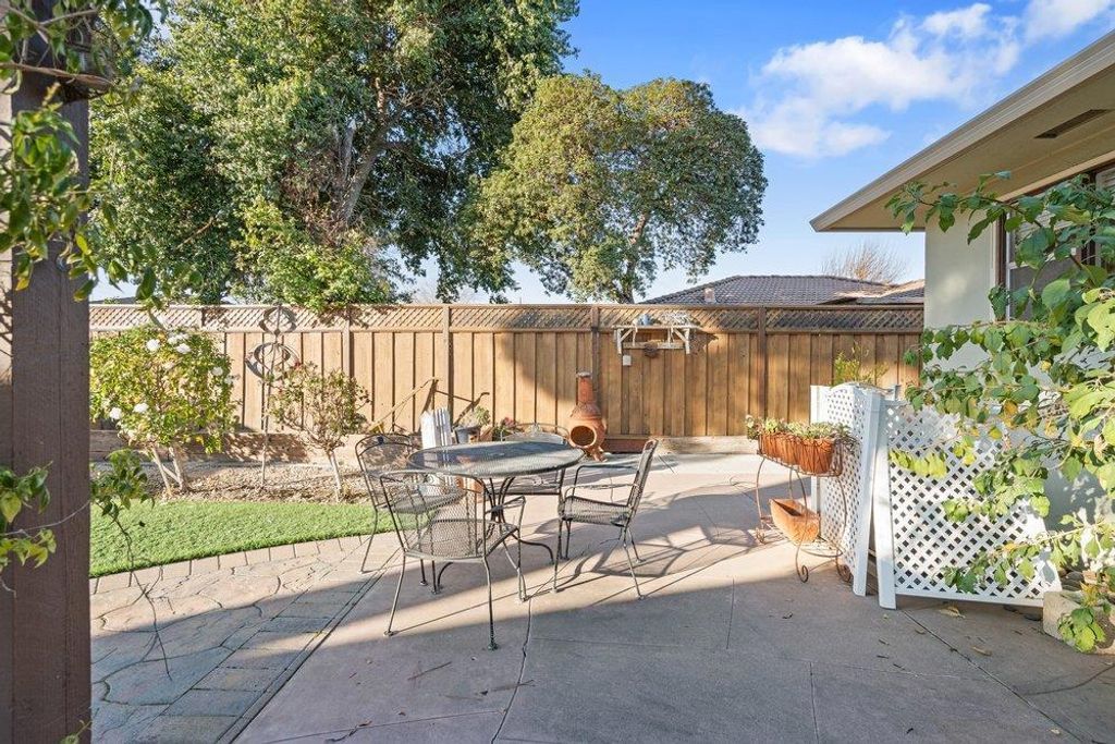 Image 28 of property listing at 1234 Suiter Street, Hollister, CA 95023