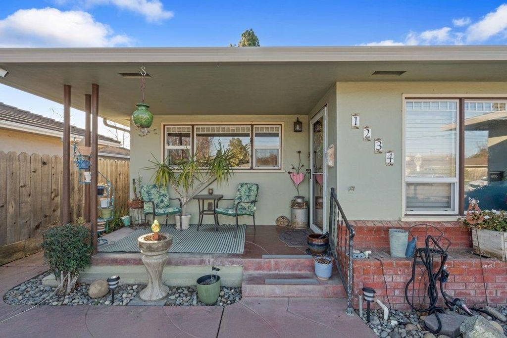 Image 6 of property listing at 1234 Suiter Street, Hollister, CA 95023