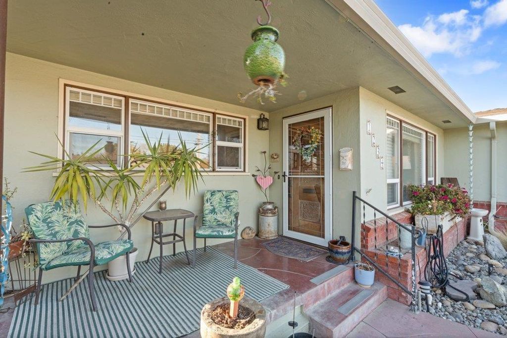 Image 7 of property listing at 1234 Suiter Street, Hollister, CA 95023