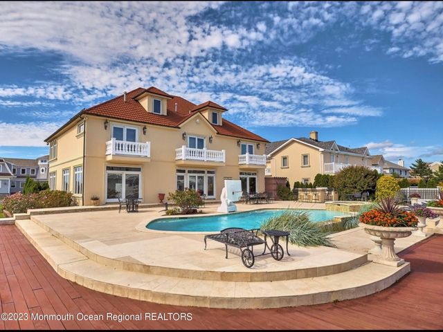 220 Pointe Drive, Mantoloking, NJ 08738