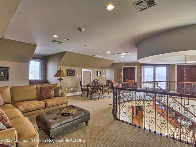 220 Pointe Drive, Mantoloking, NJ 08738