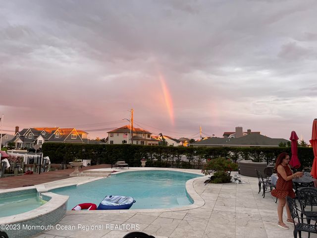 220 Pointe Drive, Mantoloking, NJ 08738