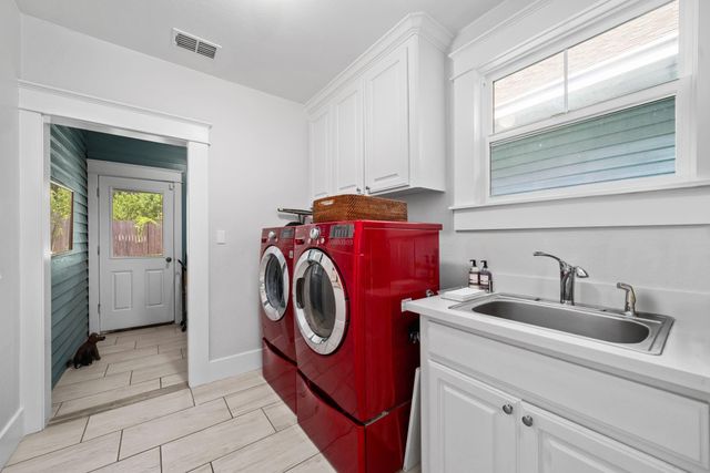 722 Jackson Street, Columbus, TX 78934