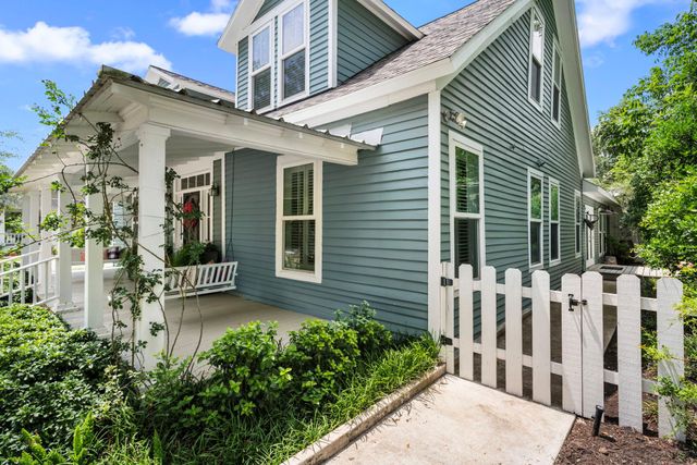 722 Jackson Street, Columbus, TX 78934